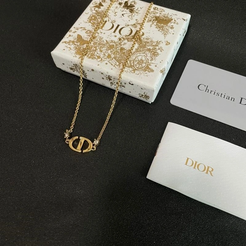 Elegant Christian Dior Necklaces 233005