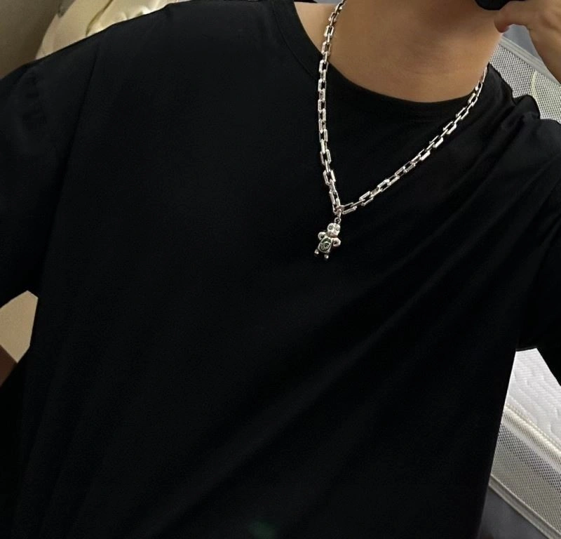 Snug Christian Dior Necklaces 232995