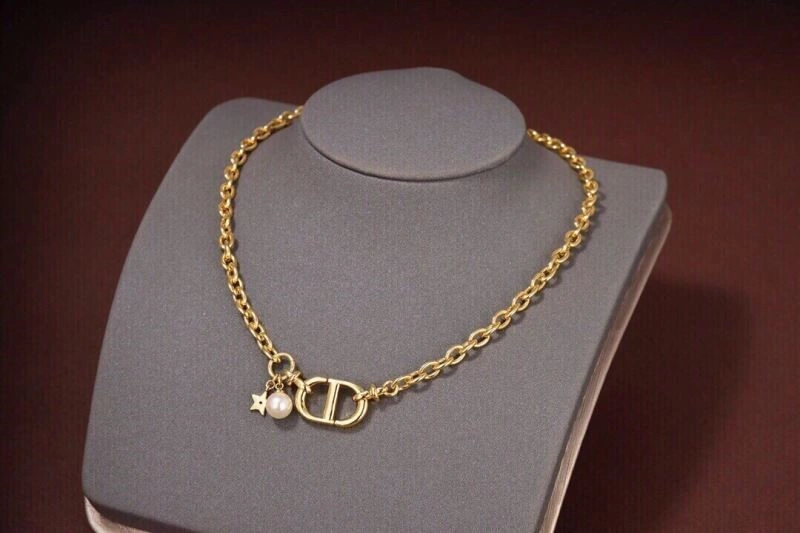 Thermal Christian Dior Necklaces 233032