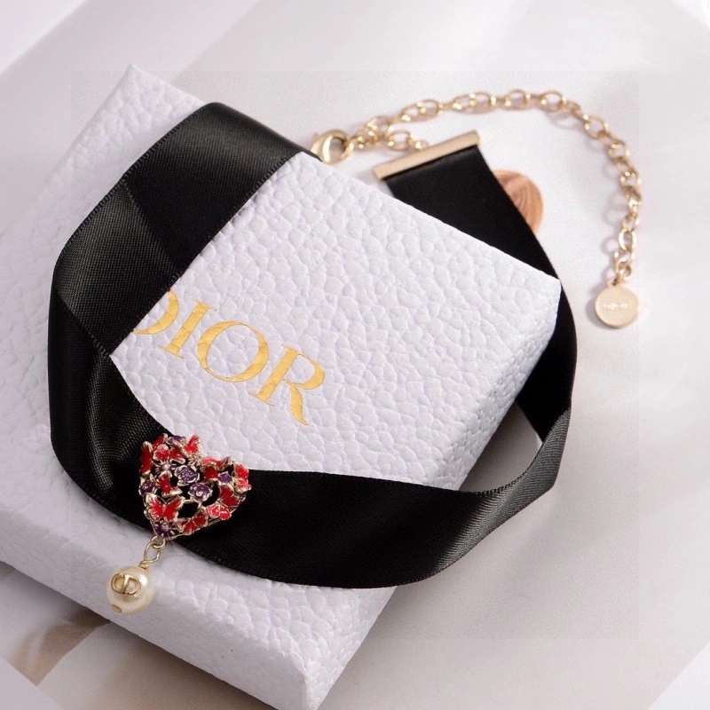 Christian Dior Necklaces TechFriendly 232973