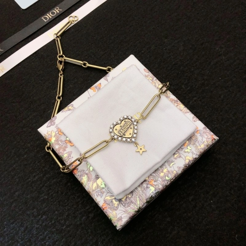 SmoothTexture Christian Dior Necklaces 232976