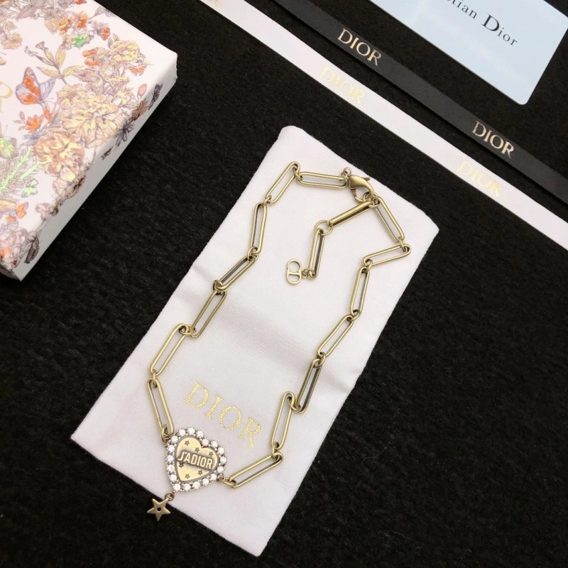 SmoothTexture Christian Dior Necklaces 232976