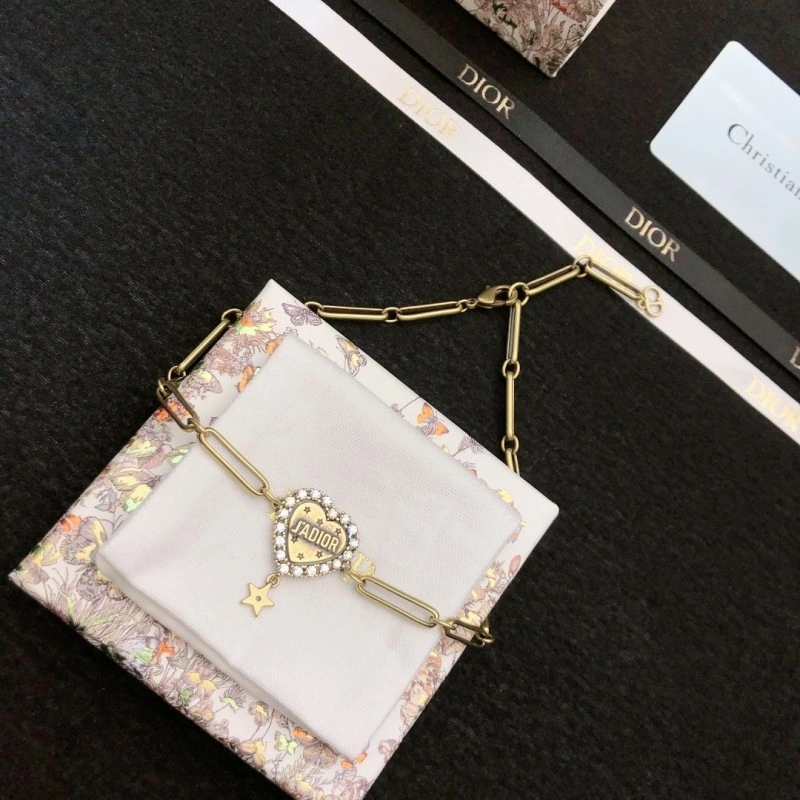 SmoothTexture Christian Dior Necklaces 232976