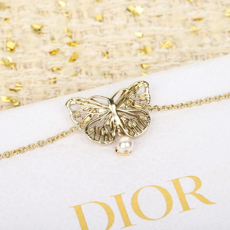 Fashionable Christian Dior Necklaces 233093