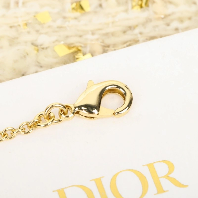 Fashionable Christian Dior Necklaces 233093