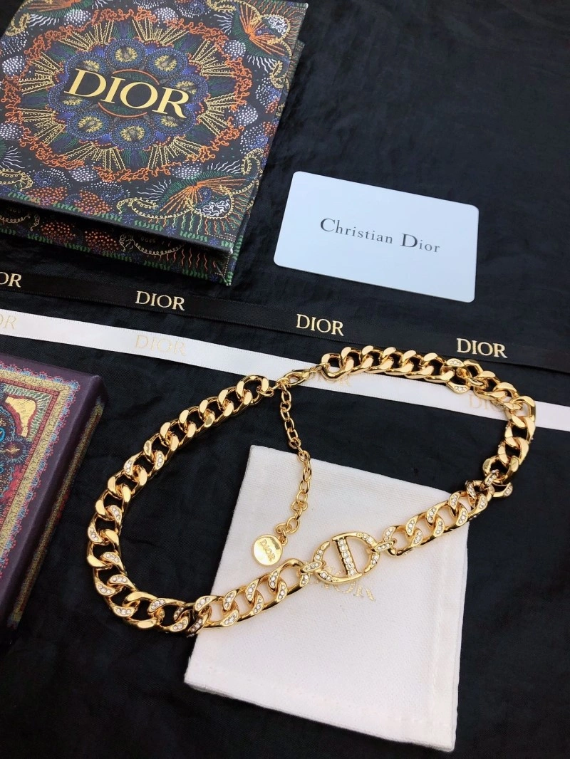ModernLook Christian Dior Necklaces 232982