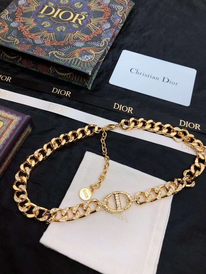 ModernLook Christian Dior Necklaces 232982
