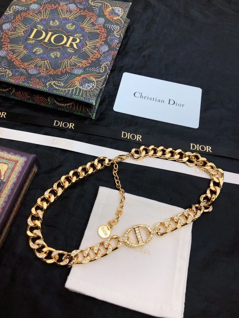 ModernLook Christian Dior Necklaces 232982