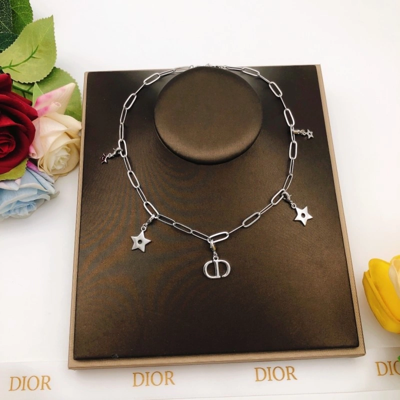 StreetReady Christian Dior Necklaces 232577