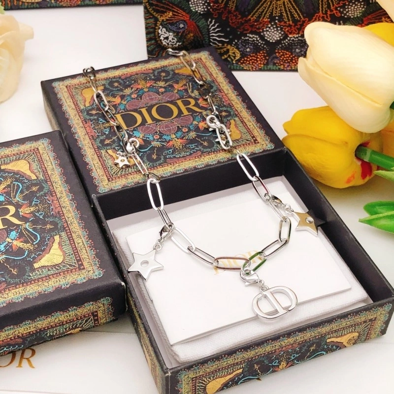 StreetReady Christian Dior Necklaces 232577