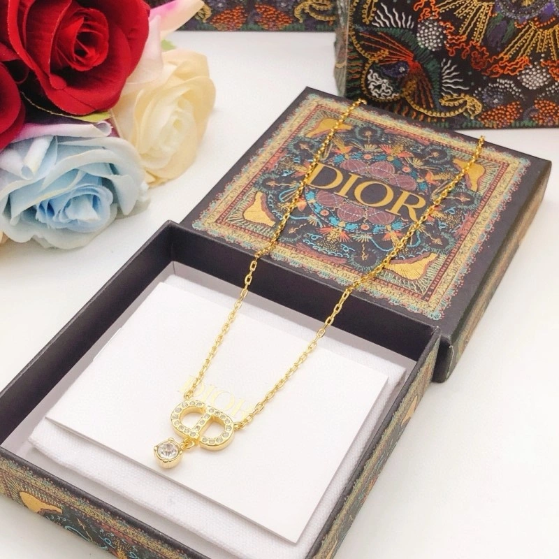 Refined Christian Dior Necklaces 232556
