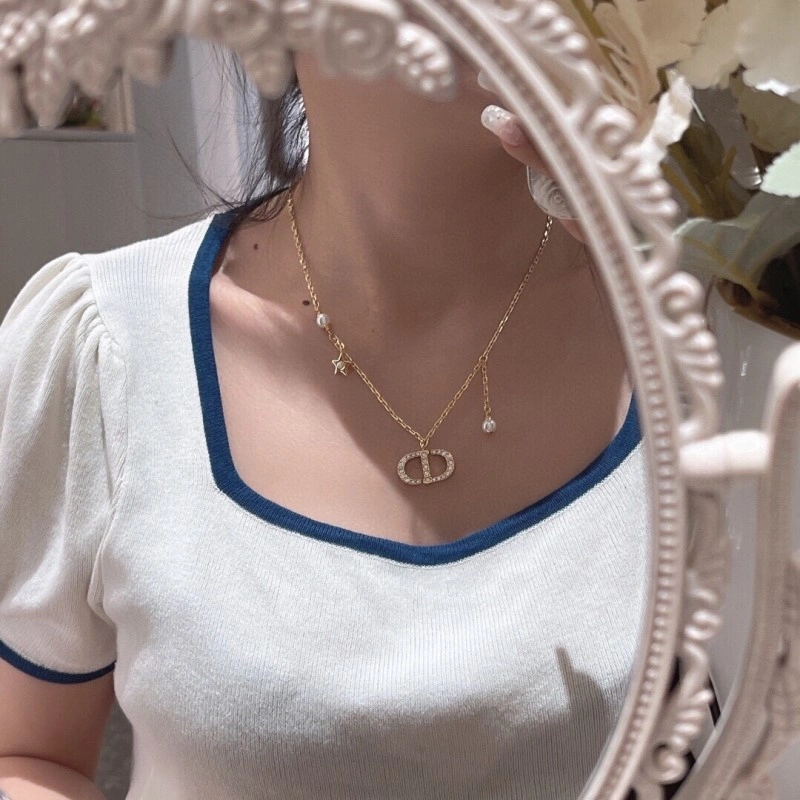 UrbanStyle Christian Dior Necklaces 232591