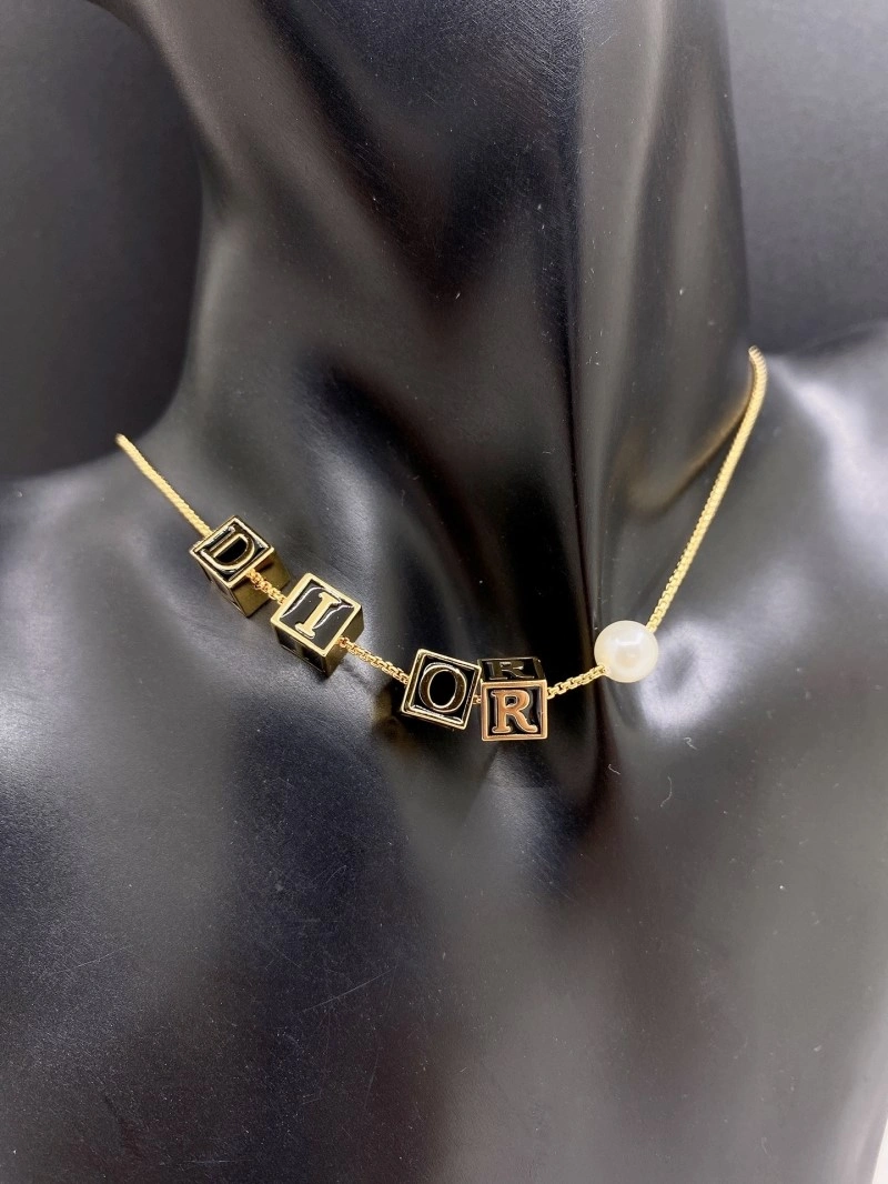 Christian Dior Necklaces Neat 232570
