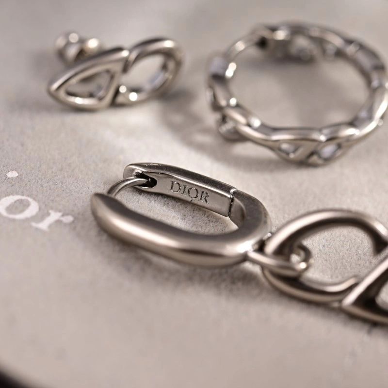 Trendy Christian Dior Necklaces 232568