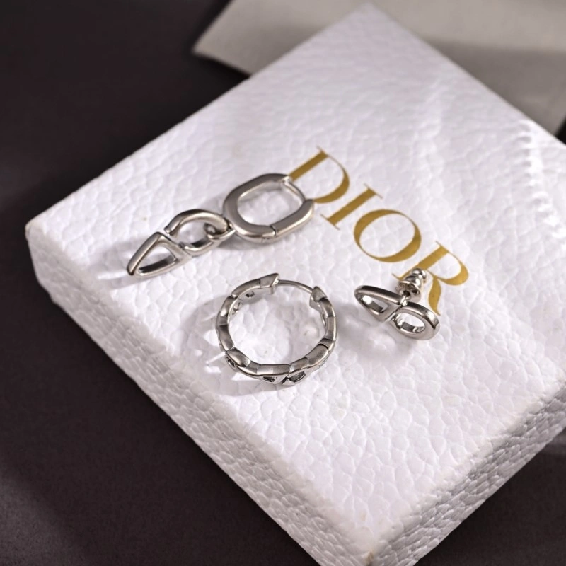 Trendy Christian Dior Necklaces 232568