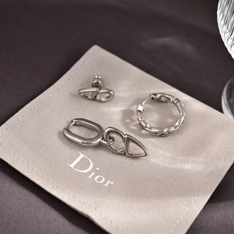 Trendy Christian Dior Necklaces 232568
