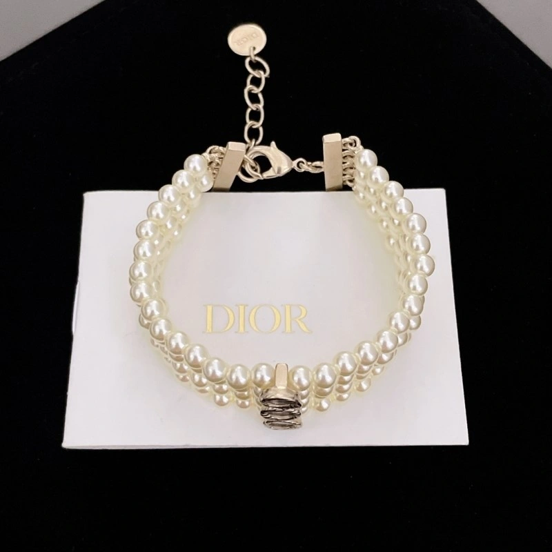 TravelReady Christian Dior Necklaces 232530