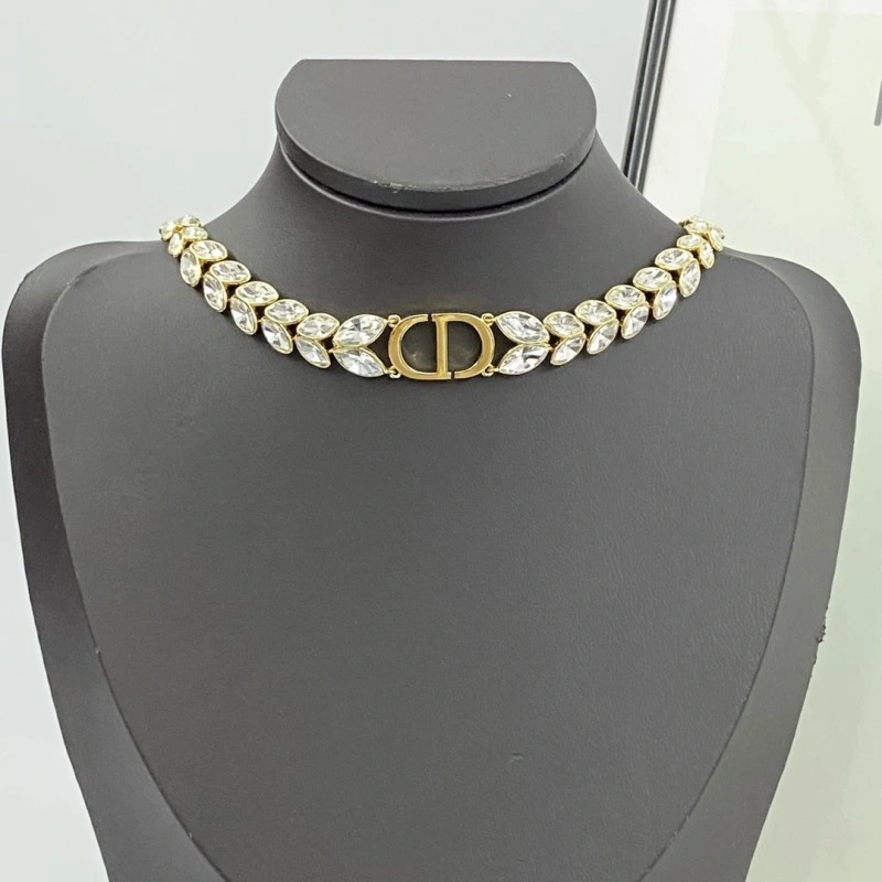 Christian Dior Necklaces Sophisticated 232525