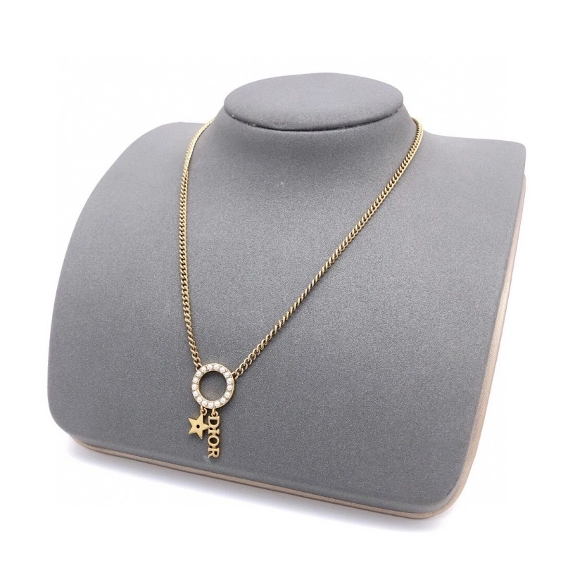 Functional Christian Dior Necklaces 232543