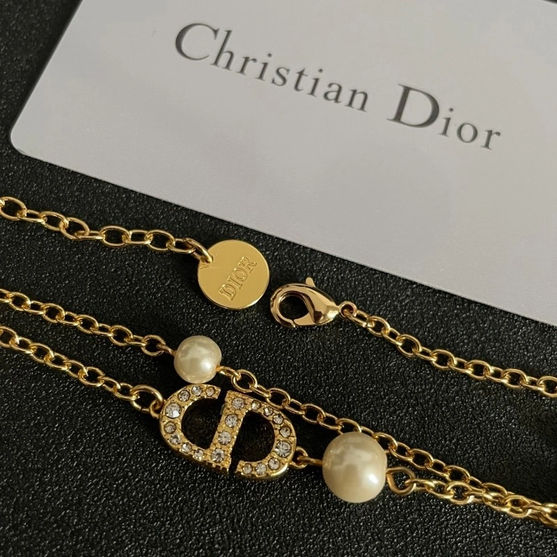 Versatile Christian Dior Necklaces 232553