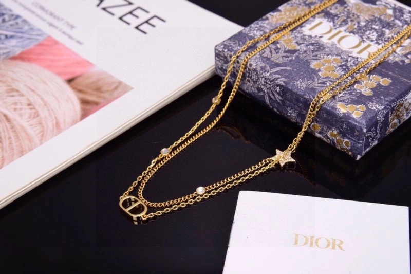 Snug Christian Dior Necklaces 232517