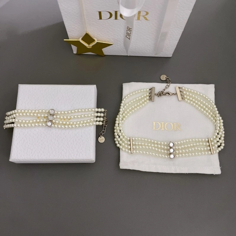 Bold Christian Dior Necklaces 232515