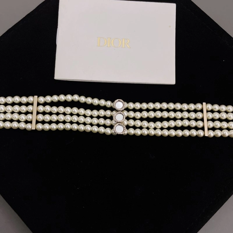 Bold Christian Dior Necklaces 232515