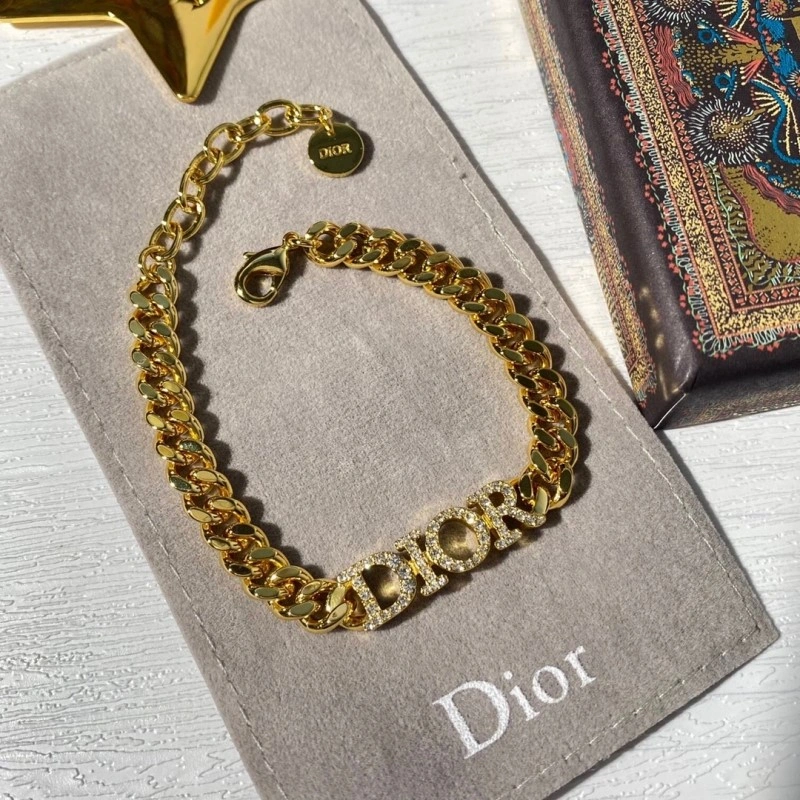 OdorResistant Christian Dior Necklaces 232510