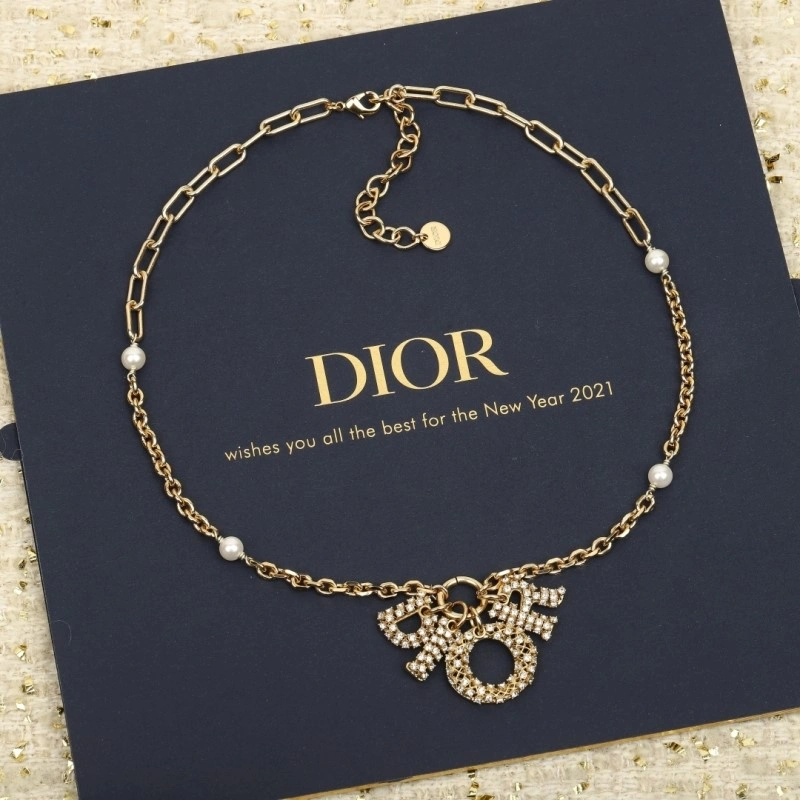 Lightweight Christian Dior Necklaces 232540