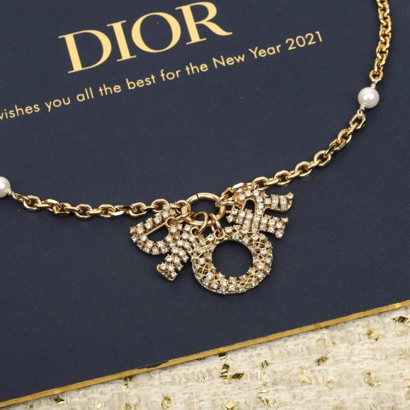 Lightweight Christian Dior Necklaces 232540