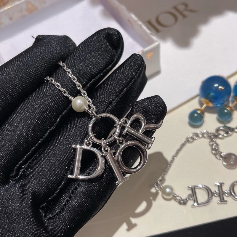 Unisex Christian Dior Necklaces 232511