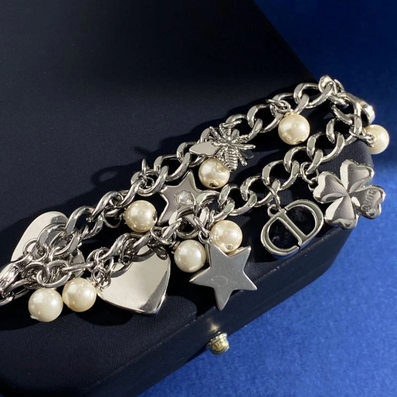 WellDesigned Christian Dior Necklaces 232532
