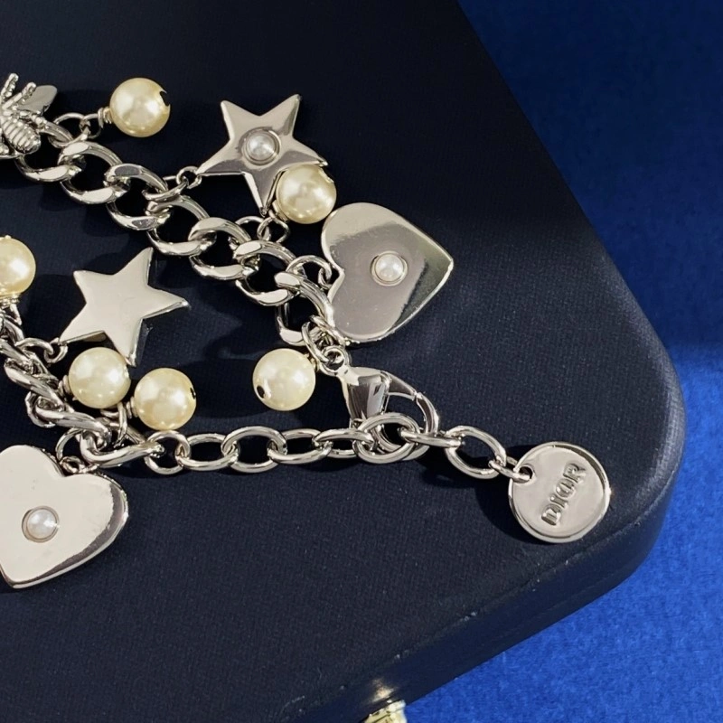 WellDesigned Christian Dior Necklaces 232532