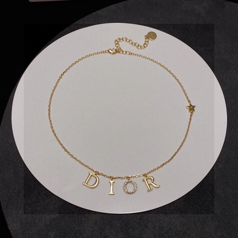Minimalist Christian Dior Necklaces 232504