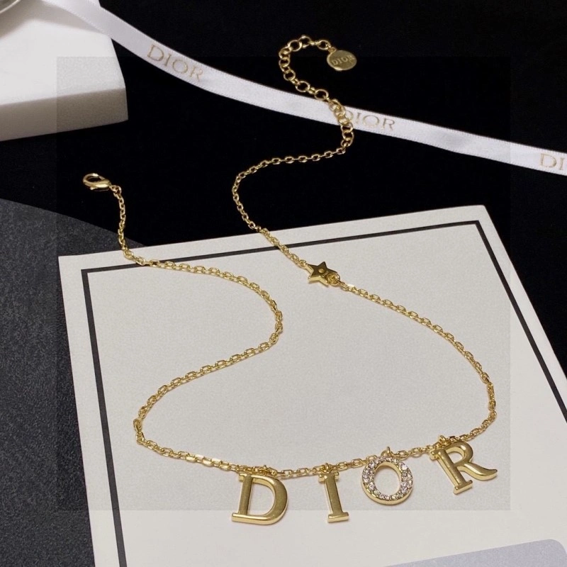 Minimalist Christian Dior Necklaces 232504