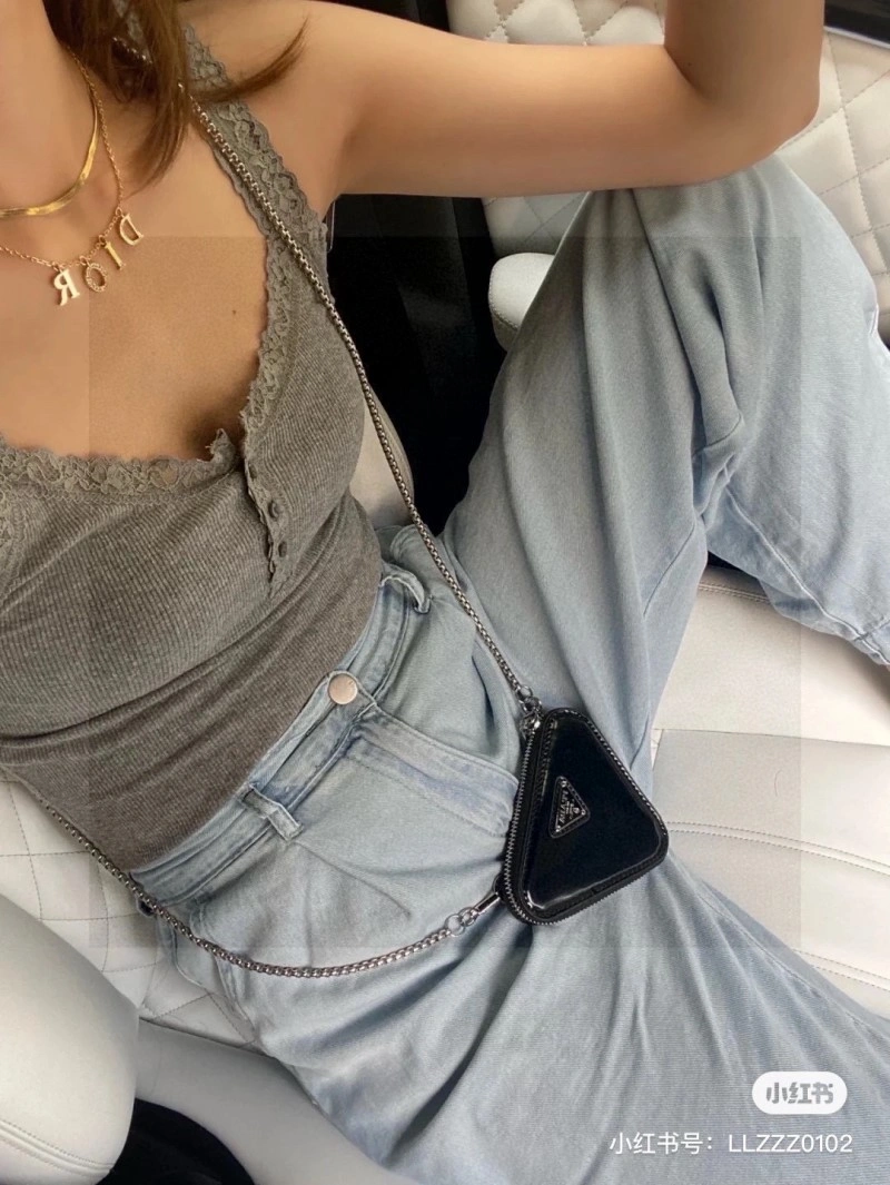 Minimalist Christian Dior Necklaces 232504