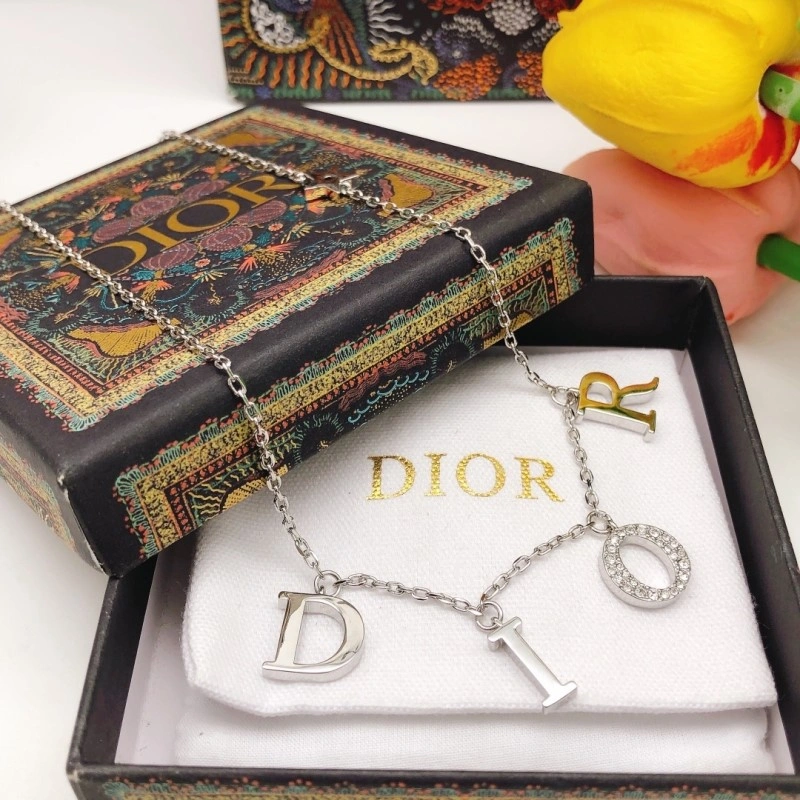 Christian Dior Necklaces Modern 232447