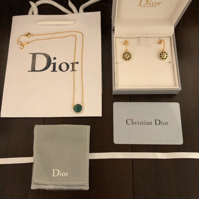 Sophisticated Christian Dior Necklaces 232462