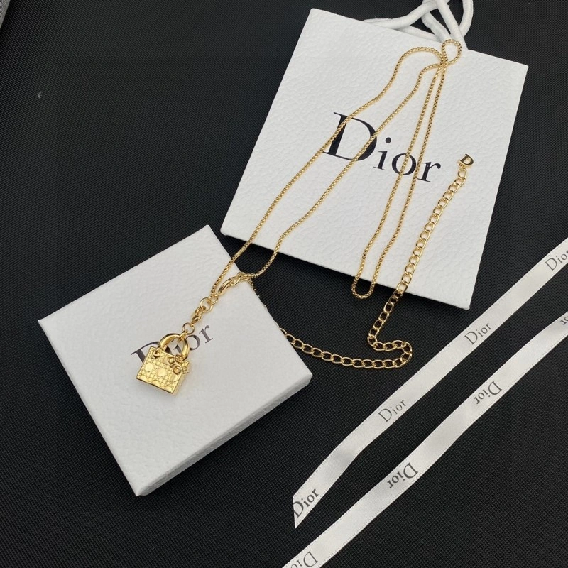 Christian Dior Necklaces WrinkleFree 232460