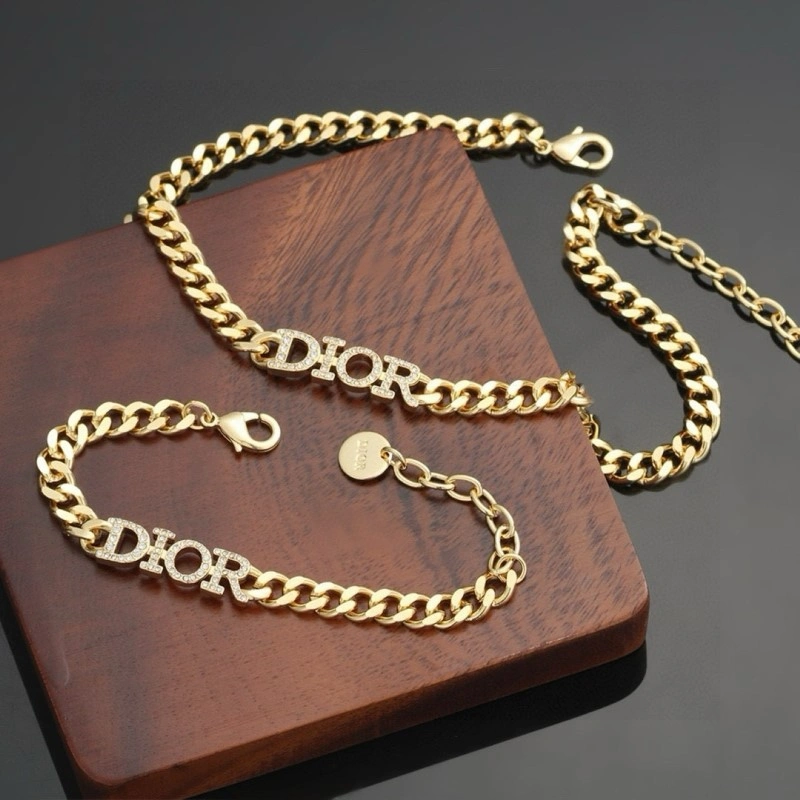 Christian Dior Necklaces Youthful 232443