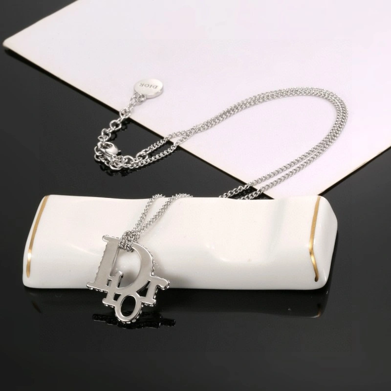 Christian Dior Necklaces Lightweight 232474
