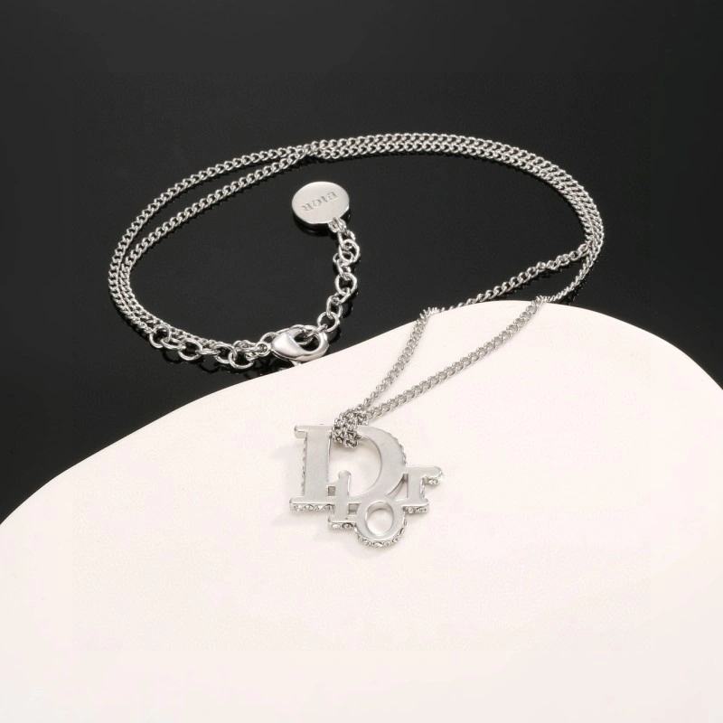 Christian Dior Necklaces Lightweight 232474