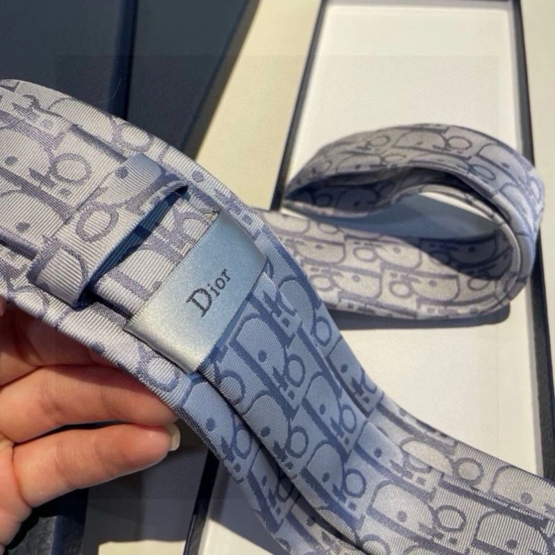 Christian Dior Neckties Compact 268992