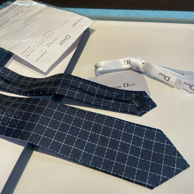 Christian Dior Neckties StreetReady 268978
