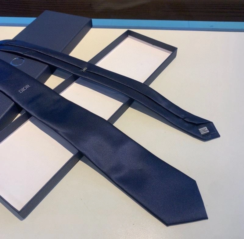 Breathable Christian Dior Neckties 268964