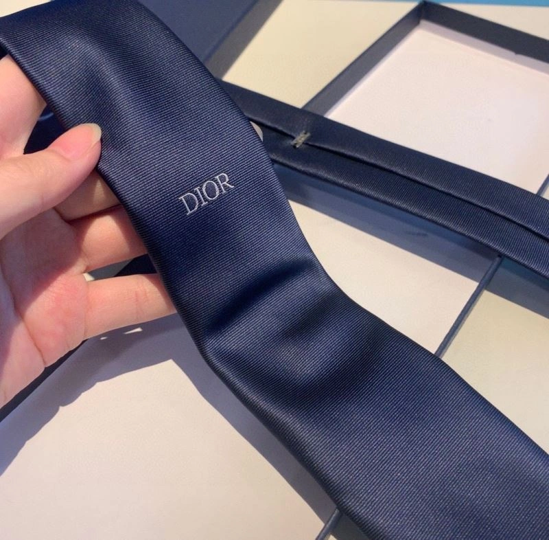 Breathable Christian Dior Neckties 268964