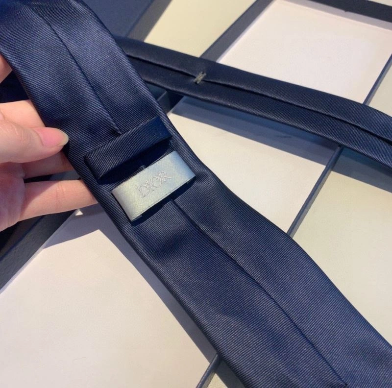 Breathable Christian Dior Neckties 268964
