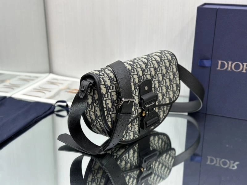Snug Christian Dior Other Bags 76323