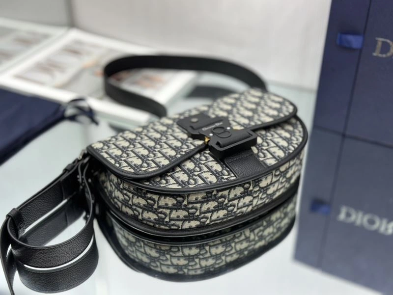 Snug Christian Dior Other Bags 76323