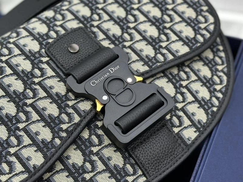 Snug Christian Dior Other Bags 76323